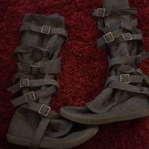 Blow fish wool boots 🐡